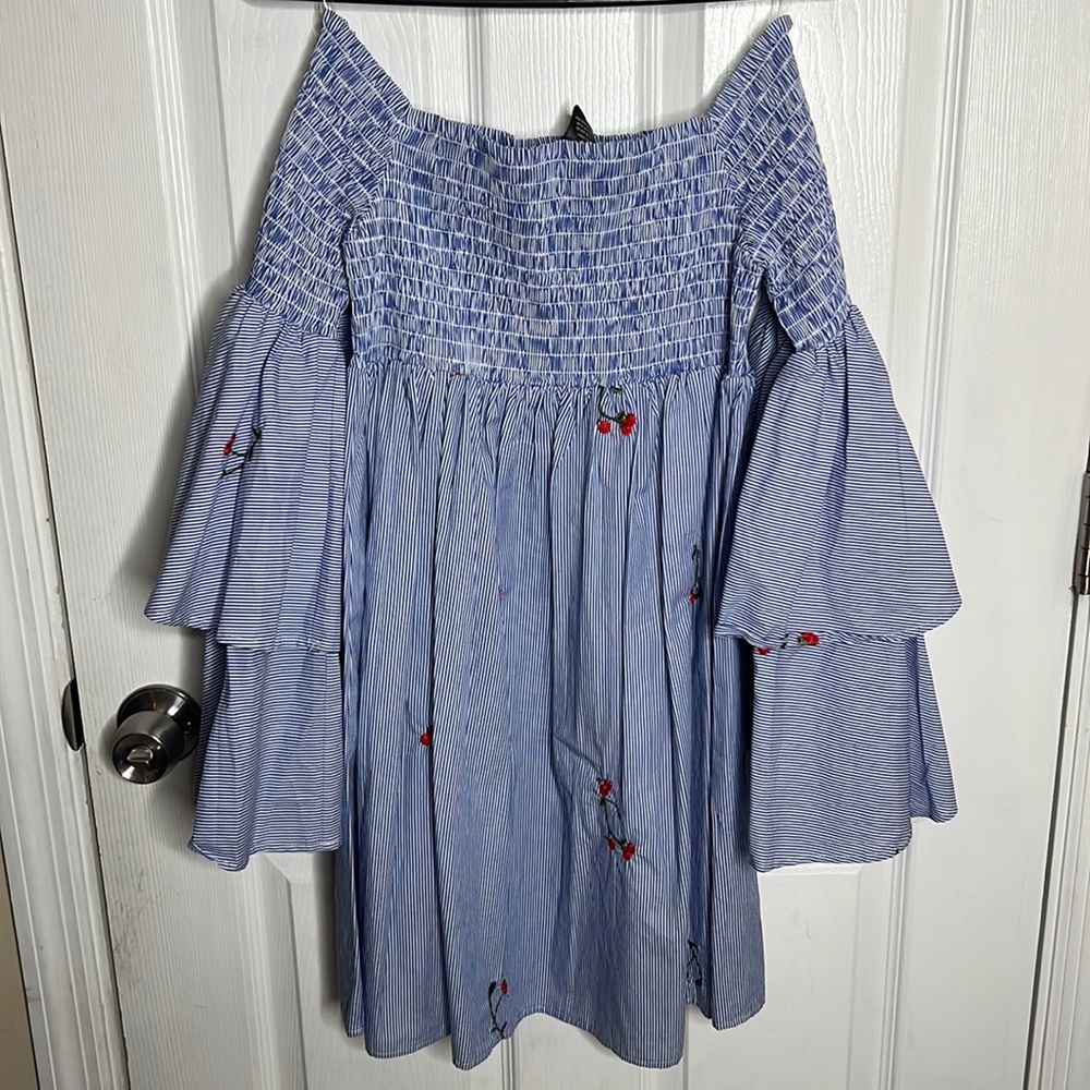 Aqua - Off Shoulder Tiered Bell Sleeve Dress